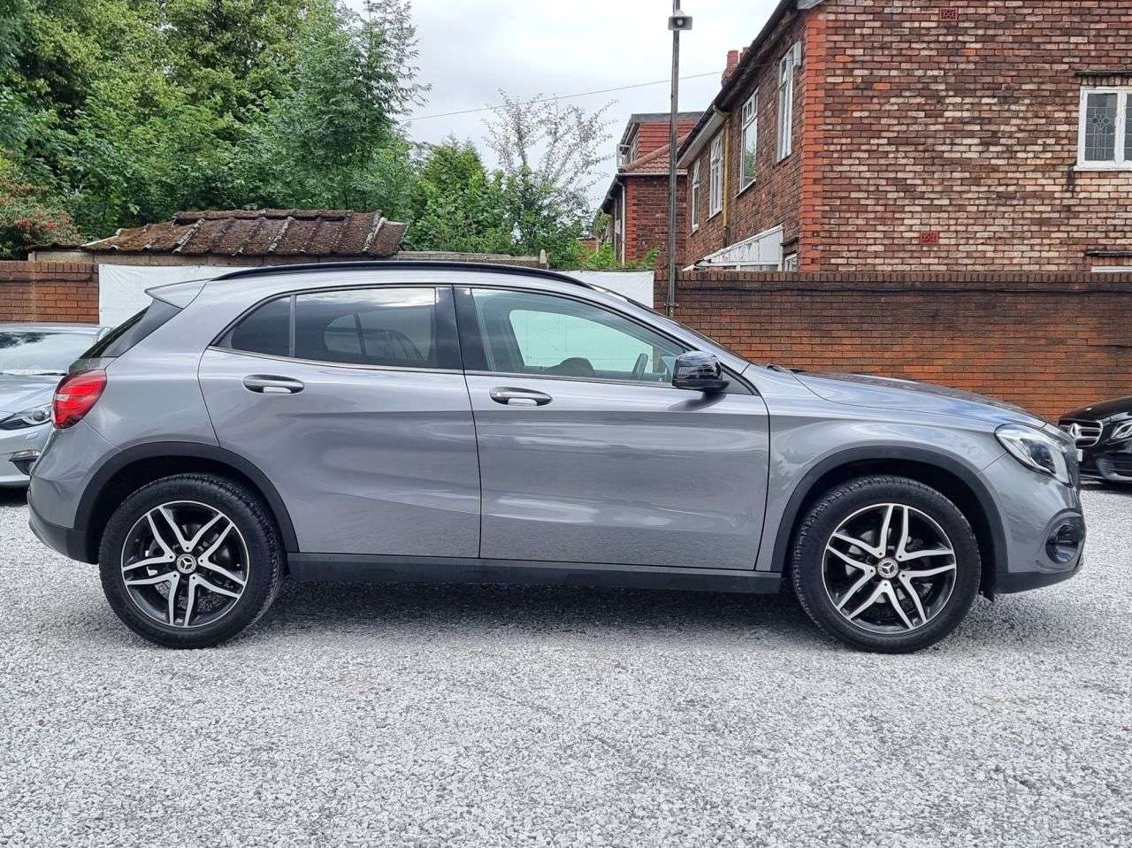 A 2019 MERCEDES-BENZ GLA 1.6 GLA180 Urban Edition SUV 5dr Petrol Manual Euro 6 (s/s) (122 ps) A 2019 MERCEDES-BENZ GLA 1.6 GLA180 Urban Edition SUV 5dr Petrol Manual Euro 6 (s/s) (122 ps)