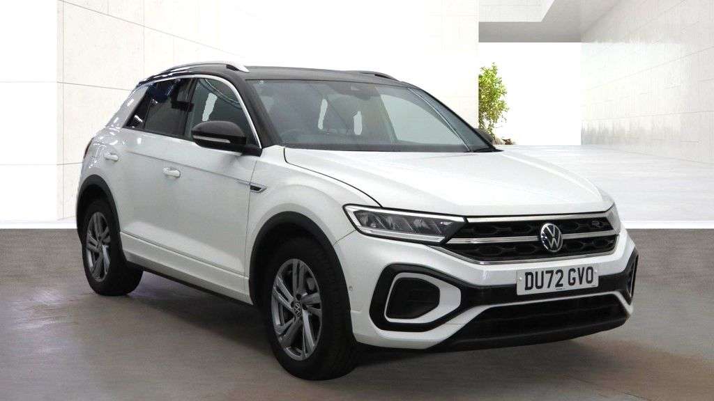 A 2022 VOLKSWAGEN T-ROC 1.5 TSI R-Line SUV 5dr Petrol DSG Euro 6 (s/s) (150 ps) A 2022 VOLKSWAGEN T-ROC 1.5 TSI R-Line SUV 5dr Petrol DSG Euro 6 (s/s) (150 ps)