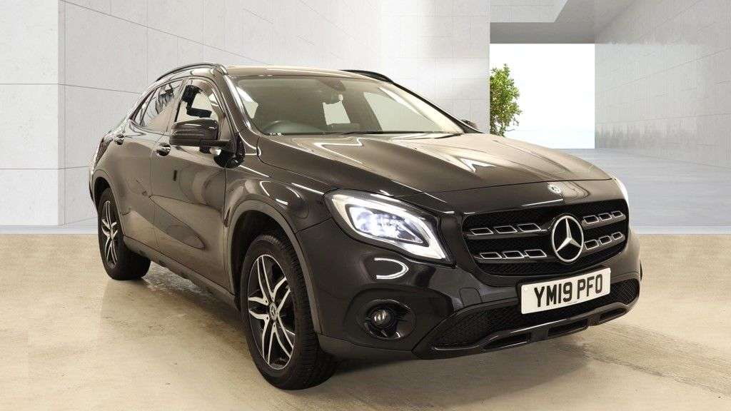 A 2019 MERCEDES-BENZ GLA 1.6 GLA180 Urban Edition SUV 5dr Petrol 7G-DCT Euro 6 (s/s) (122 ps) A 2019 MERCEDES-BENZ GLA 1.6 GLA180 Urban Edition SUV 5dr Petrol 7G-DCT Euro 6 (s/s) (122 ps)