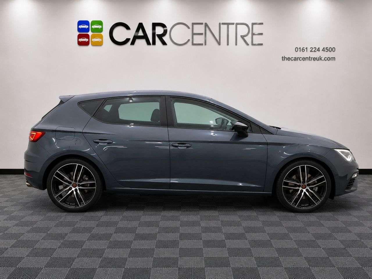 A 2019 SEAT LEON 2.0 TSI Cupra 290 Hatchback 5dr Petrol DSG Euro 6 (s/s) (290 ps) A 2019 SEAT LEON 2.0 TSI Cupra 290 Hatchback 5dr Petrol DSG Euro 6 (s/s) (290 ps)