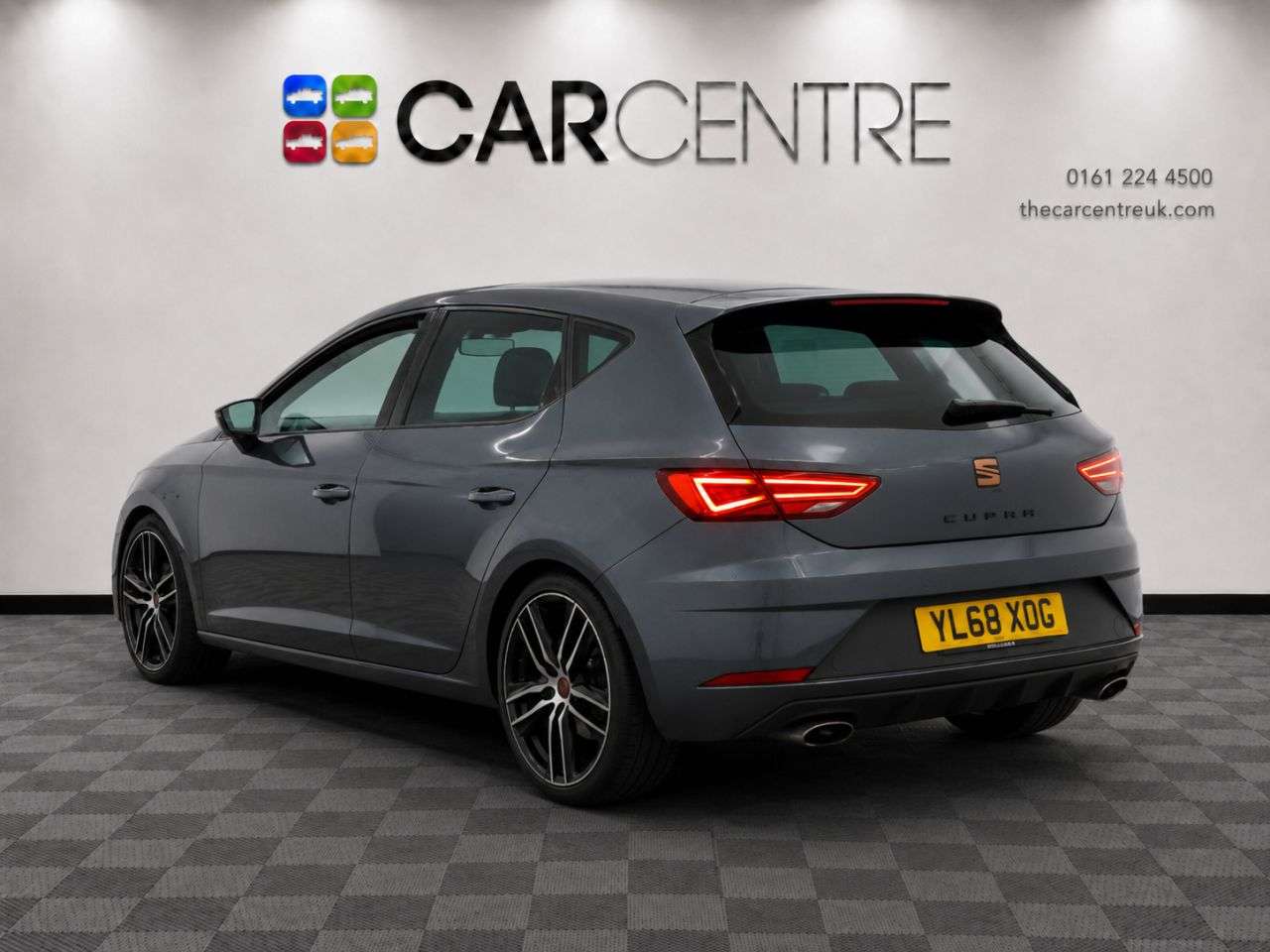A 2019 SEAT LEON 2.0 TSI Cupra 290 Hatchback 5dr Petrol DSG Euro 6 (s/s) (290 ps) A 2019 SEAT LEON 2.0 TSI Cupra 290 Hatchback 5dr Petrol DSG Euro 6 (s/s) (290 ps)
