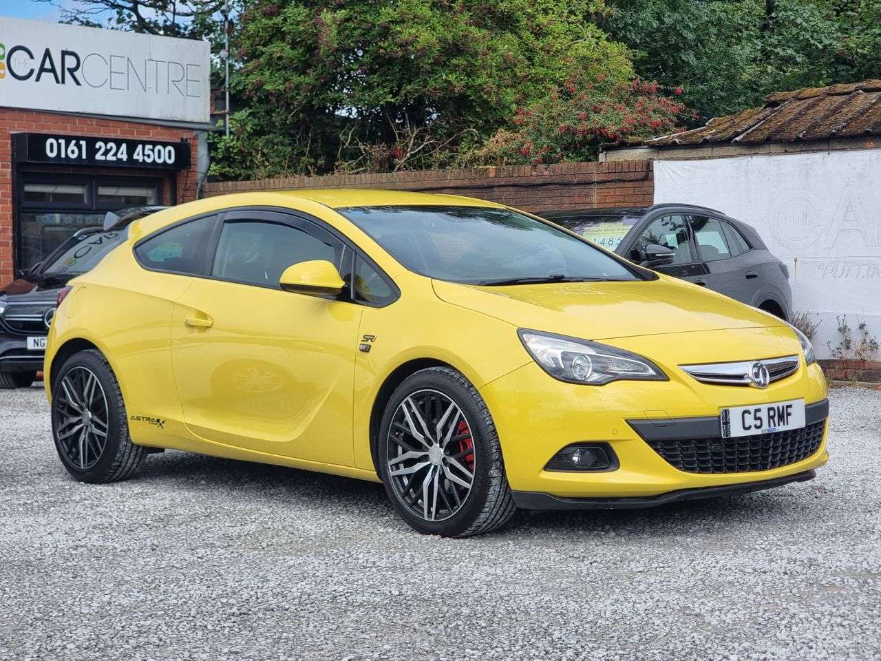 A 2014 VAUXHALL ASTRA GTC 1.4T SRi Coupe 3dr Petrol Manual Euro 5 (s/s) (140 ps) A 2014 VAUXHALL ASTRA GTC 1.4T SRi Coupe 3dr Petrol Manual Euro 5 (s/s) (140 ps)