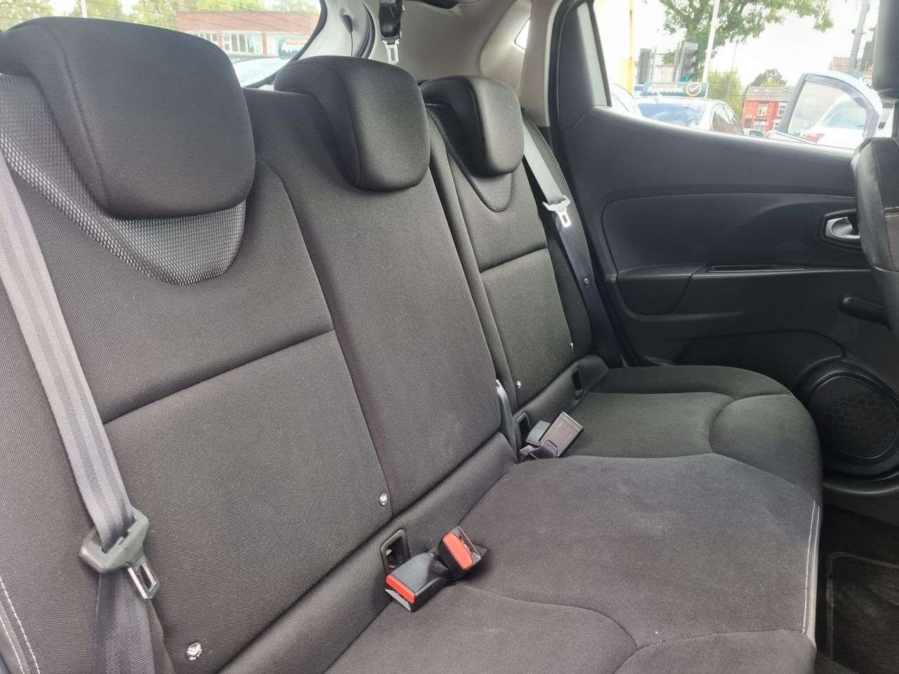 2015 RENAULT CLIO 2015 RENAULT CLIO