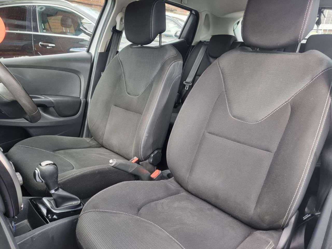 2015 RENAULT CLIO 2015 RENAULT CLIO
