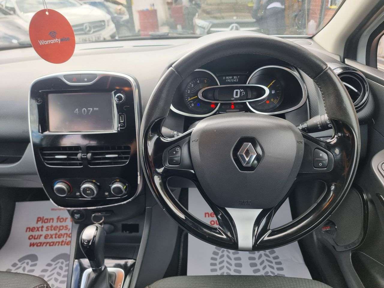 2015 RENAULT CLIO 2015 RENAULT CLIO