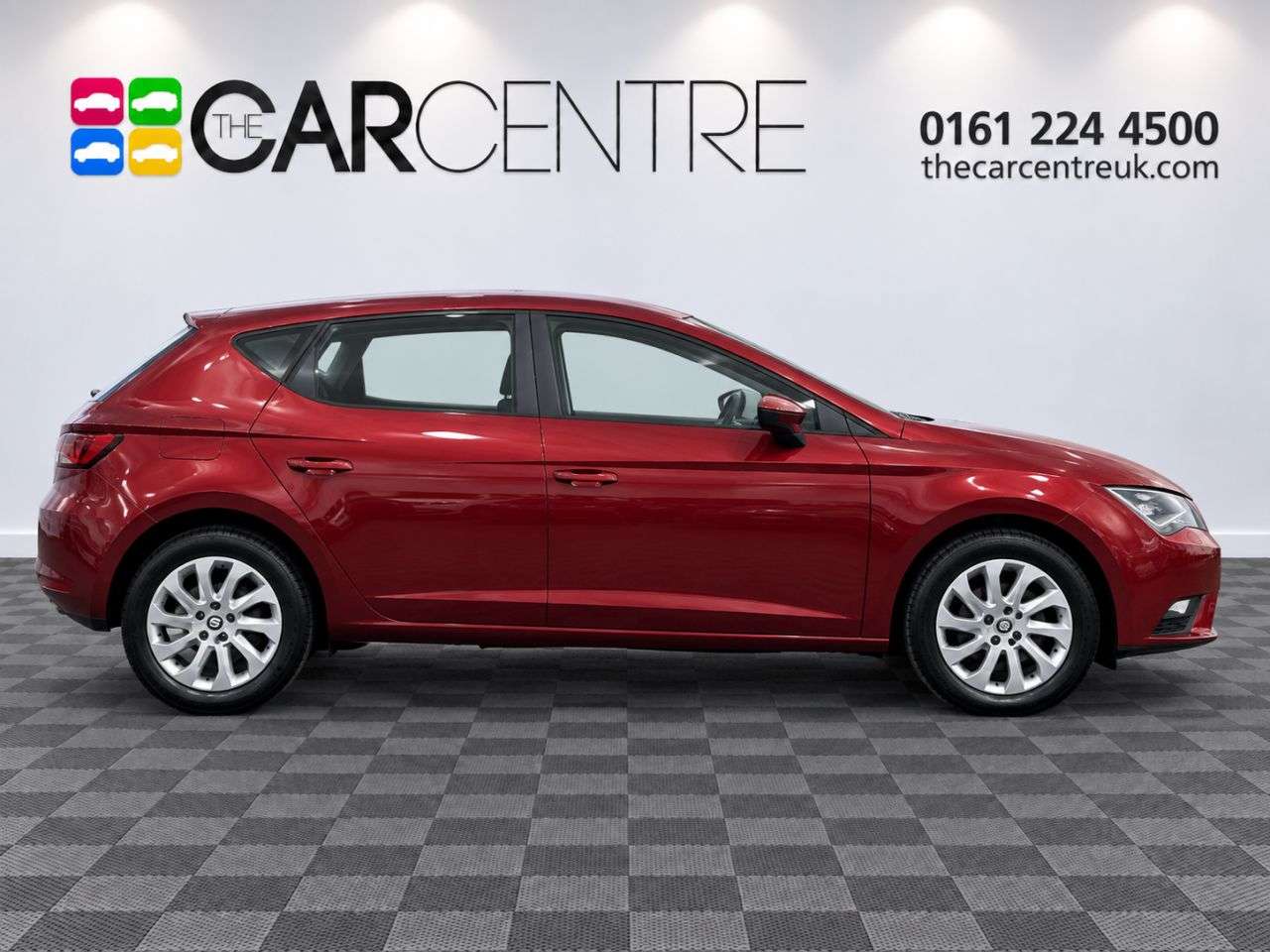 A 2015 SEAT LEON 1.6 TDI CR SE Hatchback 5dr Diesel Manual Euro 5 (s/s) (105 ps) A 2015 SEAT LEON 1.6 TDI CR SE Hatchback 5dr Diesel Manual Euro 5 (s/s) (105 ps)