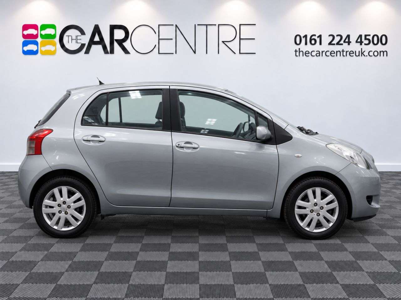 A 2008 TOYOTA YARIS 1.3 VVT-i TR Hatchback 5dr Petrol Manual (141 g/km, 85 bhp) A 2008 TOYOTA YARIS 1.3 VVT-i TR Hatchback 5dr Petrol Manual (141 g/km, 85 bhp)