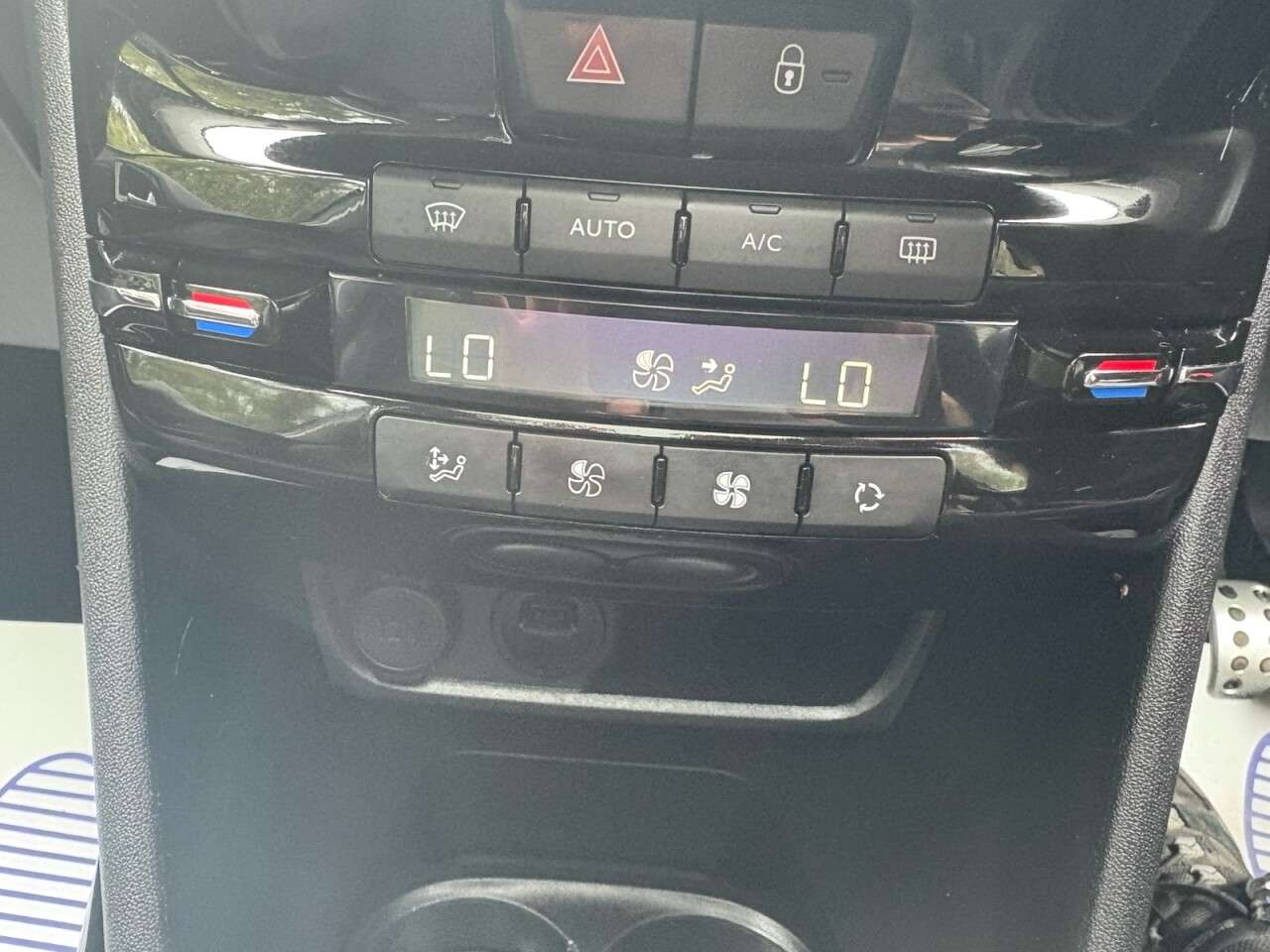 2019 PEUGEOT 2008 2019 PEUGEOT 2008