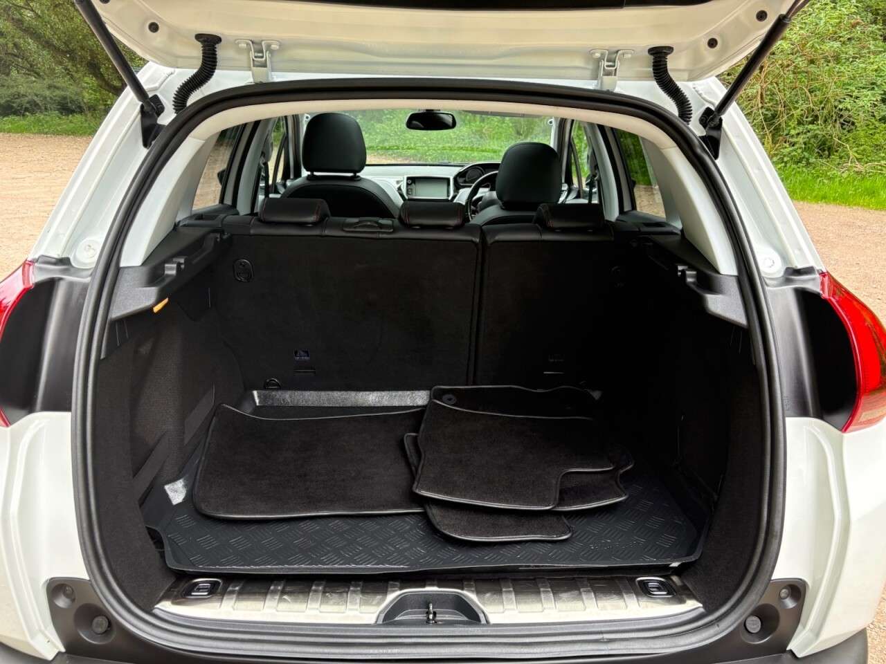 2019 PEUGEOT 2008 2019 PEUGEOT 2008