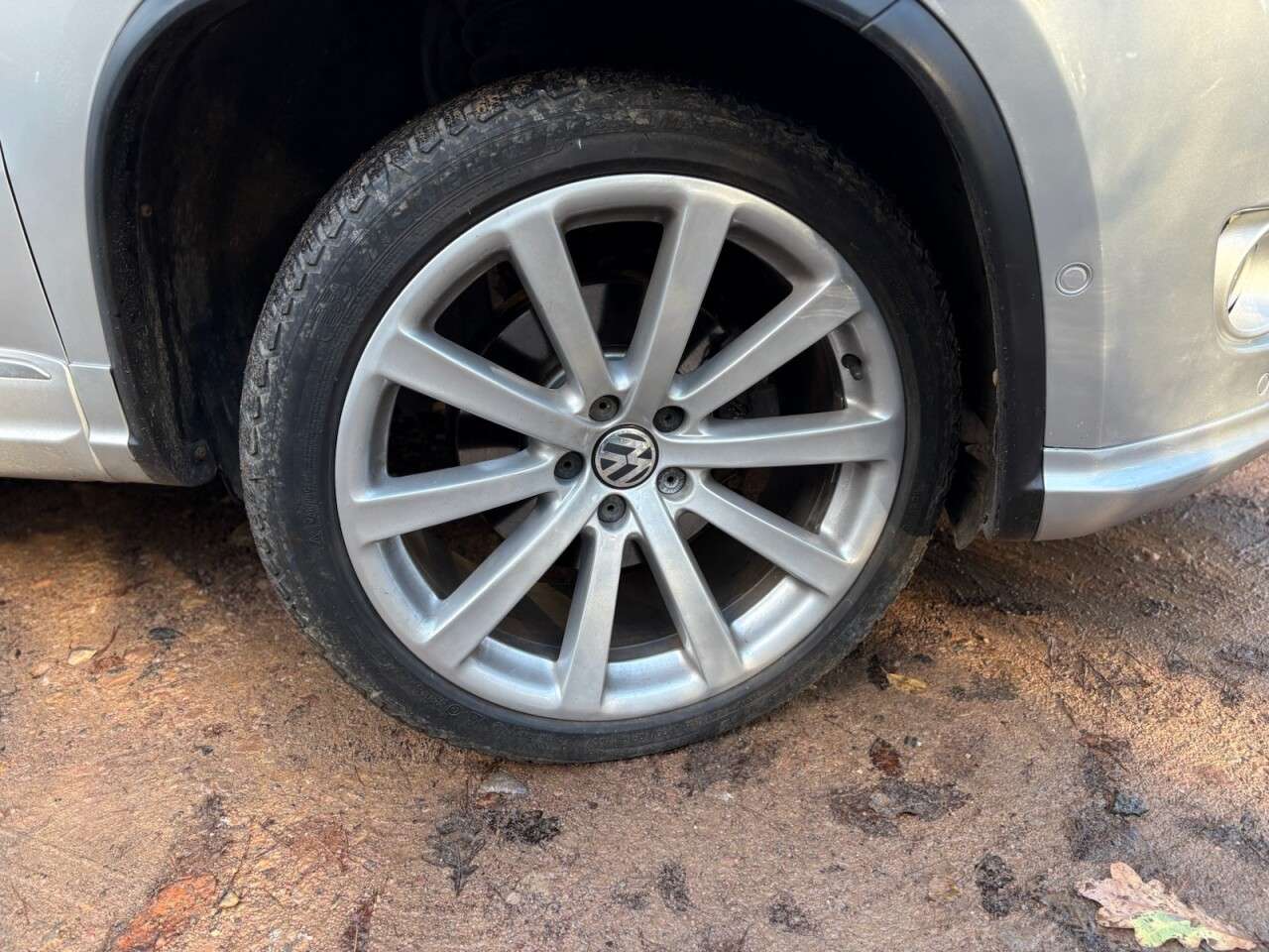 2010 VOLKSWAGEN TIGUAN 2010 VOLKSWAGEN TIGUAN