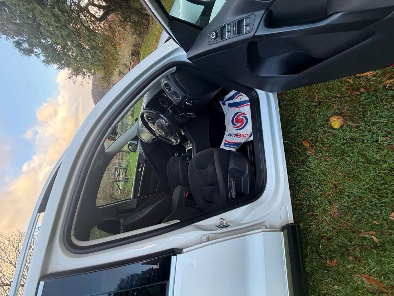 2015 VOLKSWAGEN TIGUAN 2015 VOLKSWAGEN TIGUAN