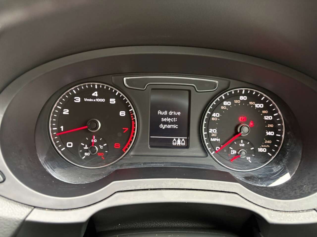 2016 AUDI Q3 2016 AUDI Q3