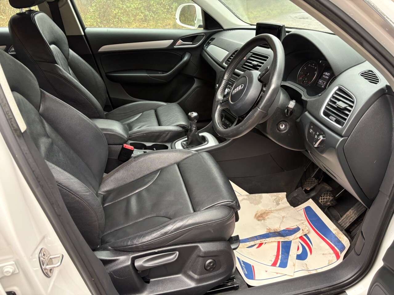 A 2016 AUDI Q3 1.4 TFSI CoD SE SUV 5dr Petrol Manual Euro 6 (s/s) (150 ps) Leather Aircon A 2016 AUDI Q3 1.4 TFSI CoD SE SUV 5dr Petrol Manual Euro 6 (s/s) (150 ps) Leather Aircon