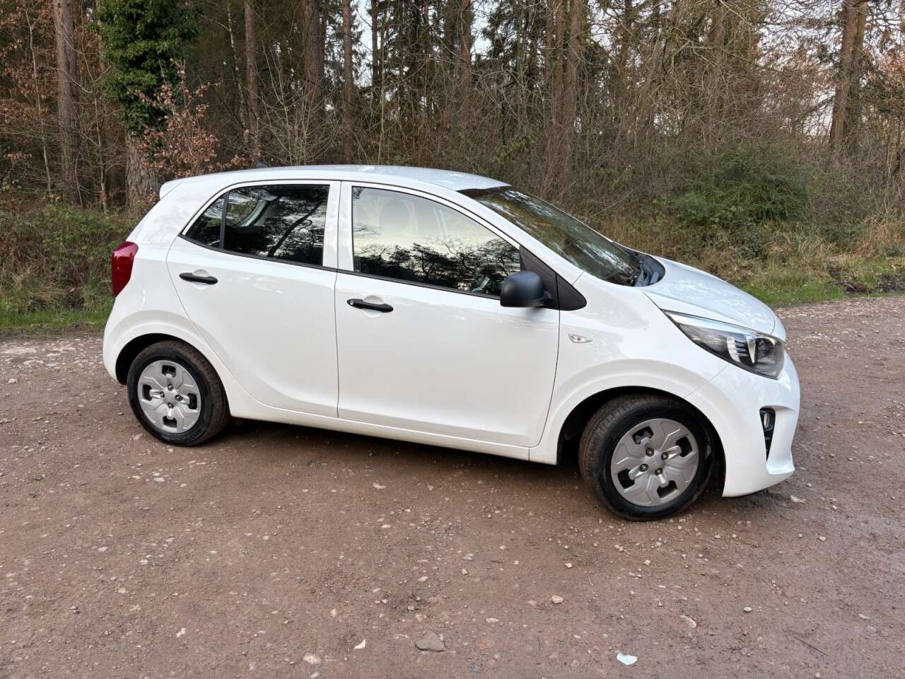 A 2020 KIA PICANTO 1.0 1 Hatchback 5dr Petrol Manual Euro 6 (s/s) (66 bhp) A 2020 KIA PICANTO 1.0 1 Hatchback 5dr Petrol Manual Euro 6 (s/s) (66 bhp)