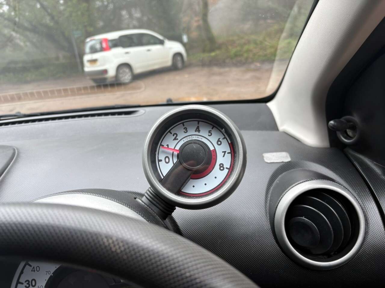 A 2011 CITROEN C1 1.0i VTR+ Hatchback 5dr Petrol Manual Euro 5 (68 ps) A 2011 CITROEN C1 1.0i VTR+ Hatchback 5dr Petrol Manual Euro 5 (68 ps)