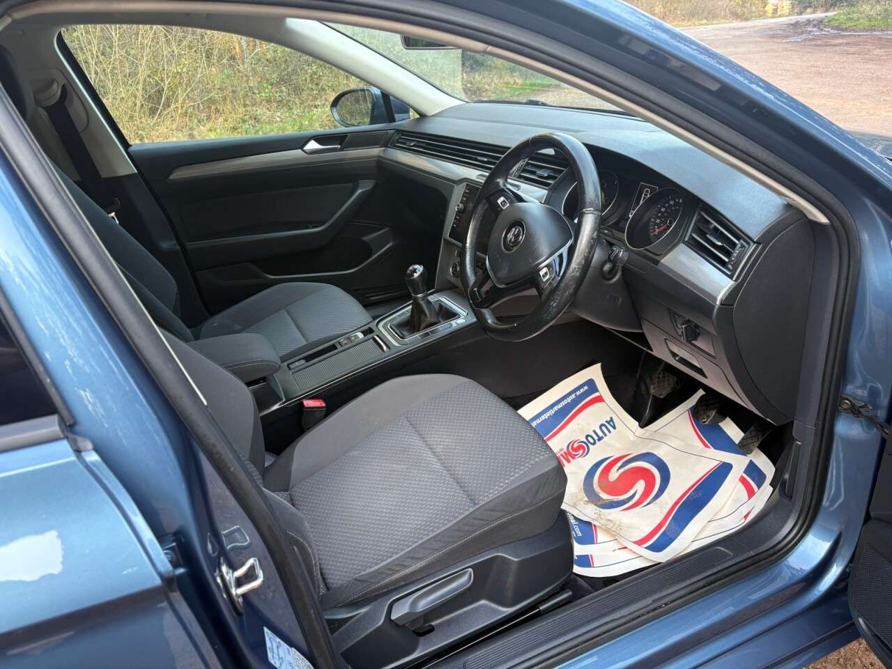 A 2017 VOLKSWAGEN PASSAT 1.6 TDI BlueMotion Estate 5dr Diesel Manual Euro 6 (s/s) (120 ps) A 2017 VOLKSWAGEN PASSAT 1.6 TDI BlueMotion Estate 5dr Diesel Manual Euro 6 (s/s) (120 ps)