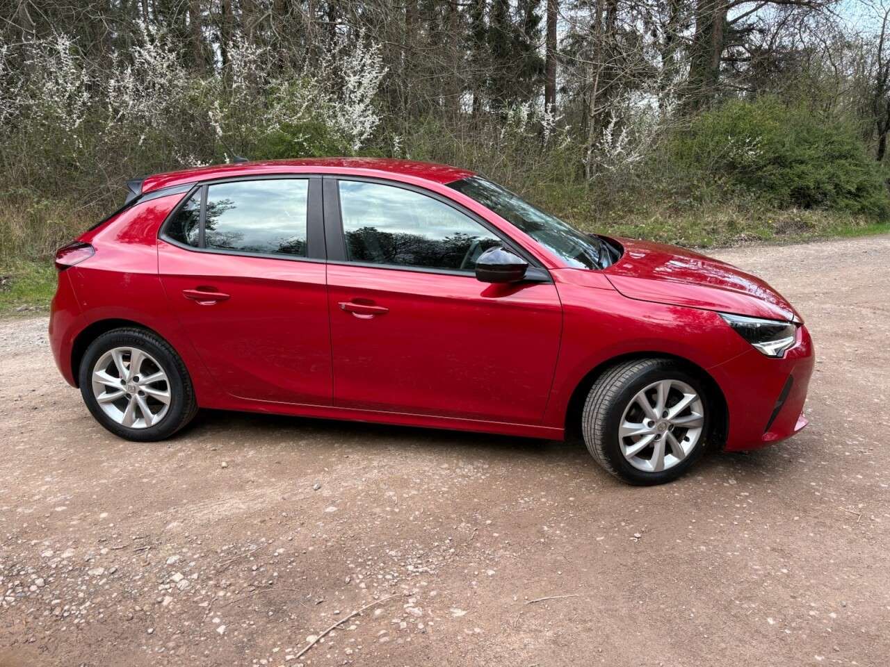 A 2020 VAUXHALL CORSA 1.2 SE Premium Hatchback 5dr Petrol Manual Euro 6 (75 ps) A 2020 VAUXHALL CORSA 1.2 SE Premium Hatchback 5dr Petrol Manual Euro 6 (75 ps)