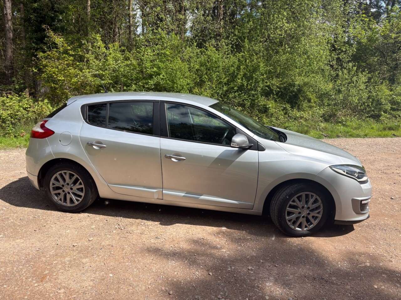 A 2014 RENAULT MEGANE 1.5 dCi ENERGY Knight Edition Hatchback 5dr Diesel Manual Euro 5 (s/s) (110 A 2014 RENAULT MEGANE 1.5 dCi ENERGY Knight Edition Hatchback 5dr Diesel Manual Euro 5 (s/s) (110