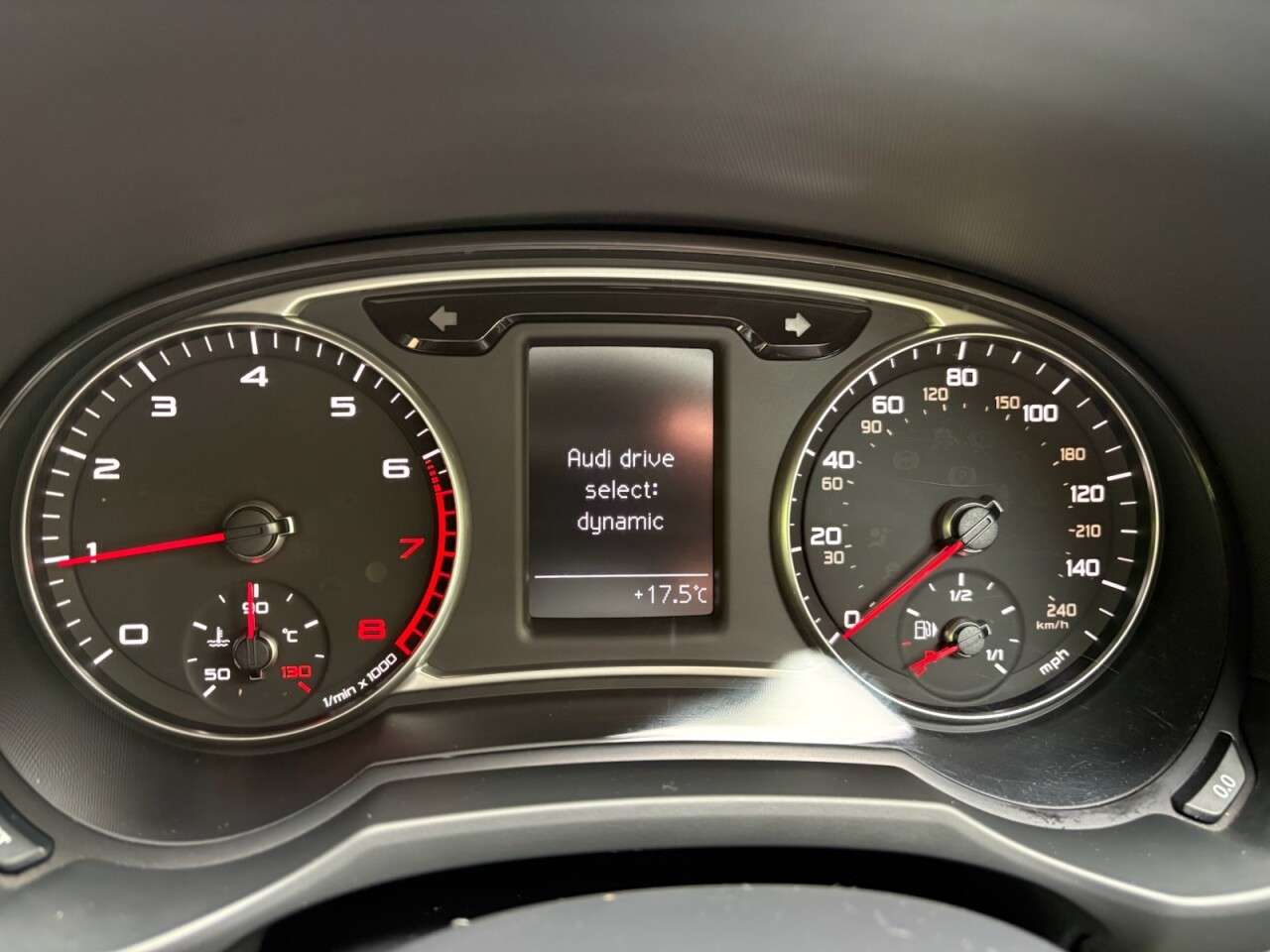 2017 AUDI A1 2017 AUDI A1