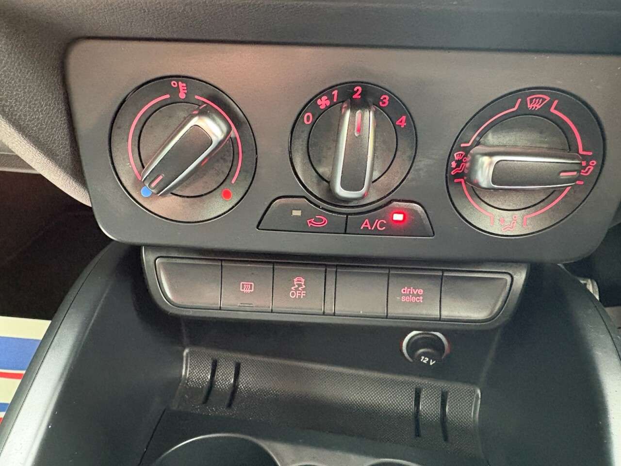 2017 AUDI A1 2017 AUDI A1