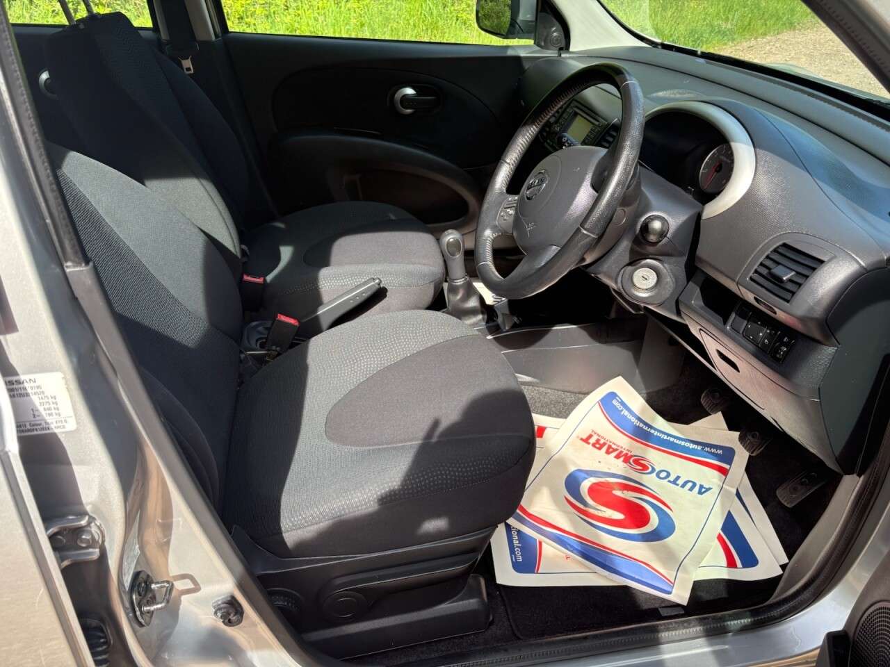 A 2010 NISSAN MICRA 1.2 16v n-tec Hatchback 5dr Petrol Manual (139 g/km, 79 bhp) A 2010 NISSAN MICRA 1.2 16v n-tec Hatchback 5dr Petrol Manual (139 g/km, 79 bhp)