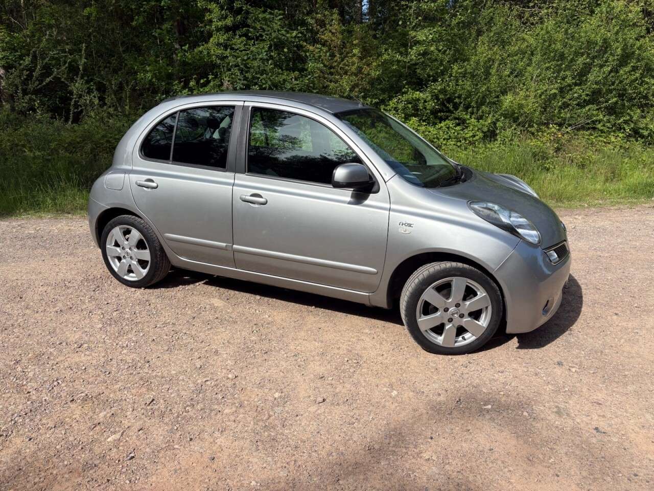 A 2010 NISSAN MICRA 1.2 16v n-tec Hatchback 5dr Petrol Manual (139 g/km, 79 bhp) A 2010 NISSAN MICRA 1.2 16v n-tec Hatchback 5dr Petrol Manual (139 g/km, 79 bhp)