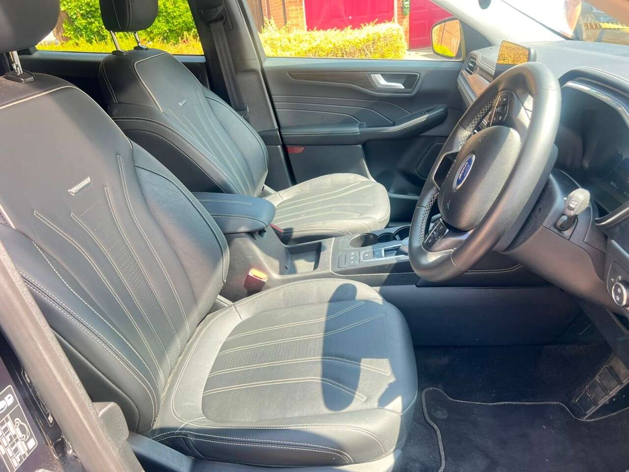 A 2024 FORD KUGA 2.5h Duratec Vignale SUV 5dr Petrol Hybrid CVT Euro 6 (s/s) (190 ps) A 2024 FORD KUGA 2.5h Duratec Vignale SUV 5dr Petrol Hybrid CVT Euro 6 (s/s) (190 ps)