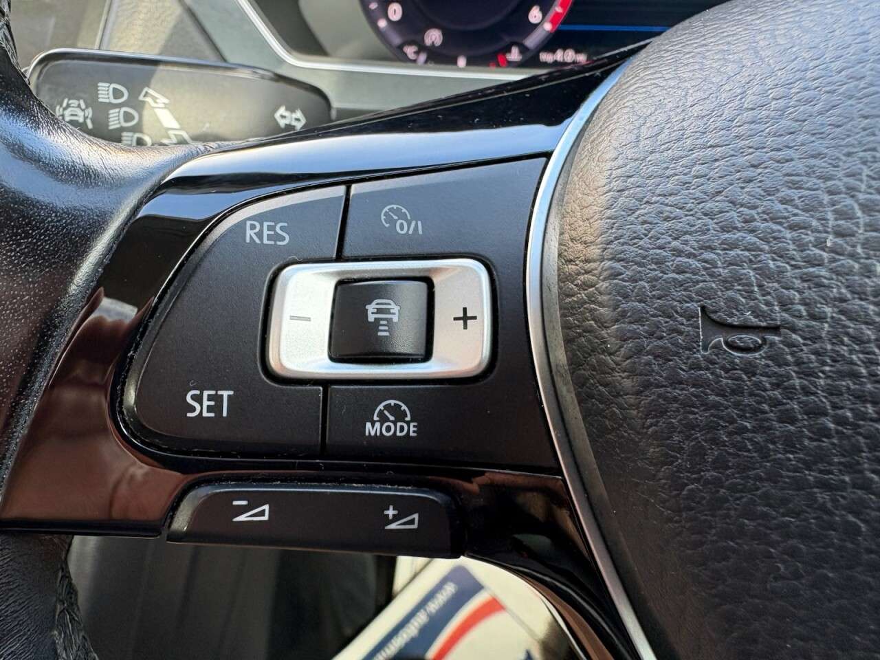 2016 VOLKSWAGEN TIGUAN 2016 VOLKSWAGEN TIGUAN