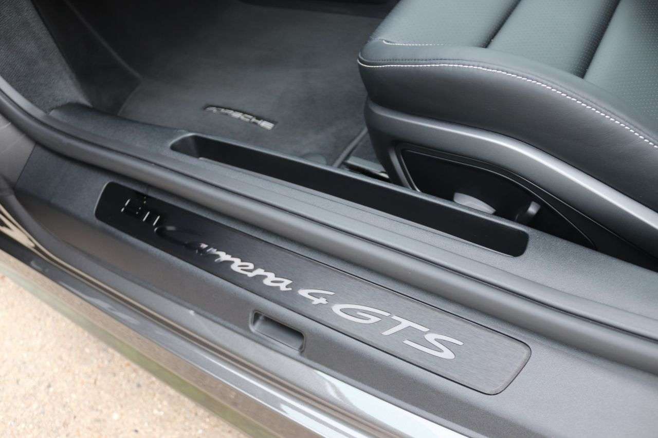 2021 PORSCHE 911 2021 PORSCHE 911