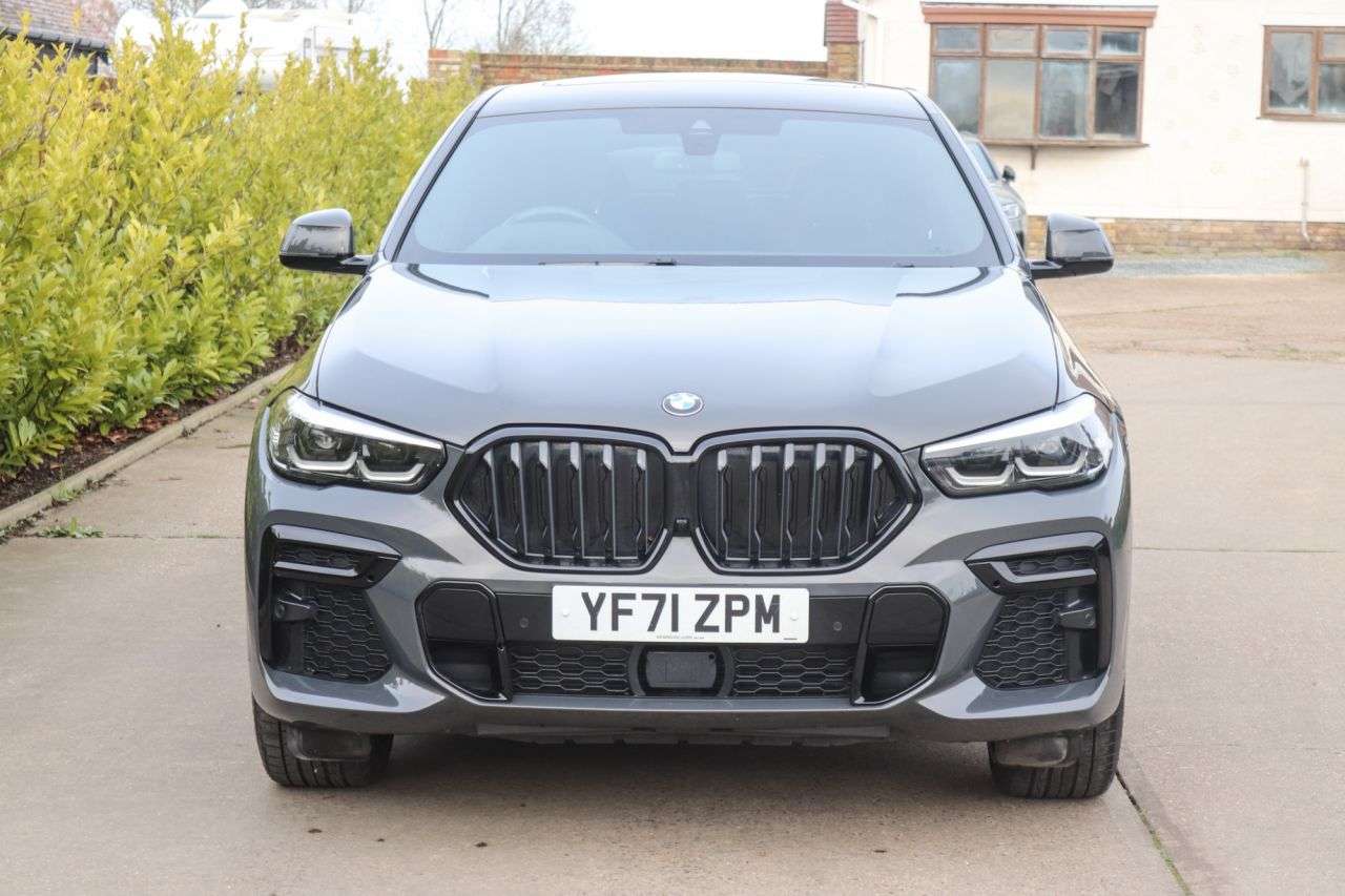 2021 BMW X6 2021 BMW X6