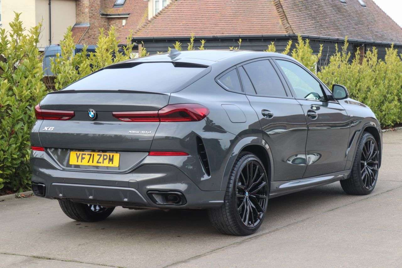 2021 BMW X6 2021 BMW X6