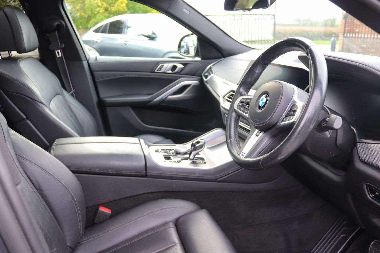 2021 BMW X6 2021 BMW X6