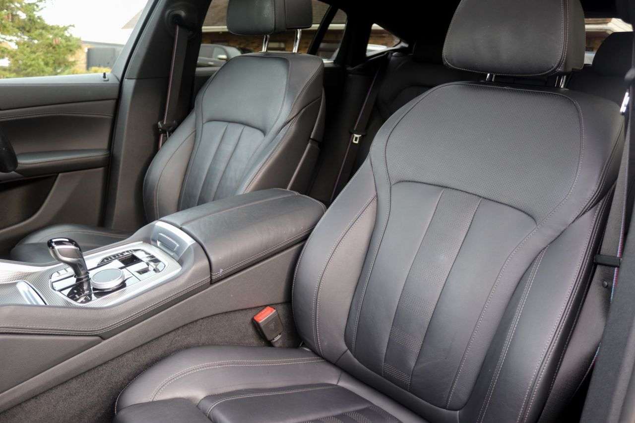 2021 BMW X6 2021 BMW X6