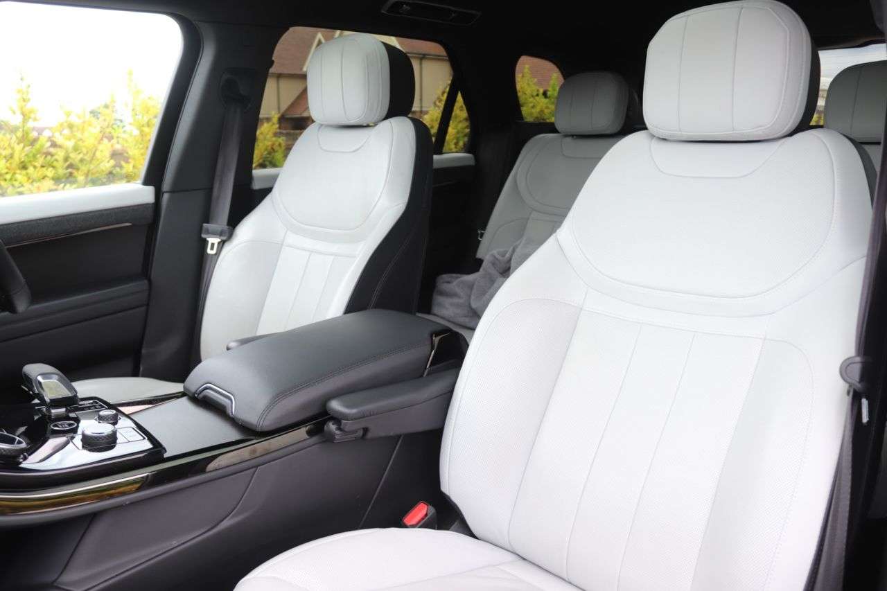 null LAND ROVER RANGE ROVER SPORT null LAND ROVER RANGE ROVER SPORT