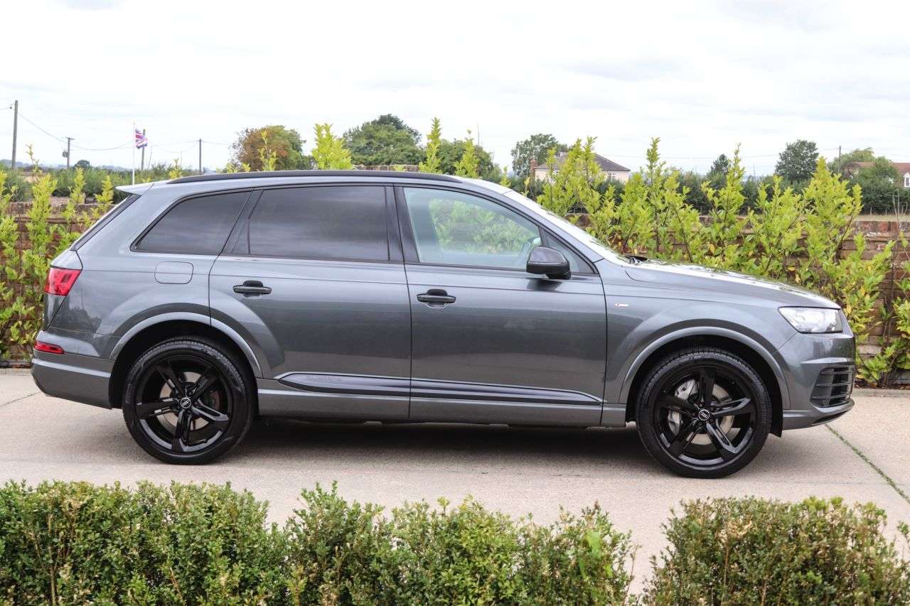 2019 AUDI Q7 2019 AUDI Q7