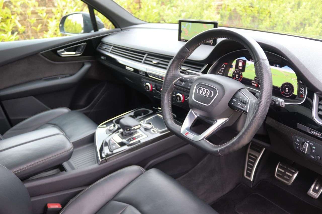 2019 AUDI Q7 2019 AUDI Q7