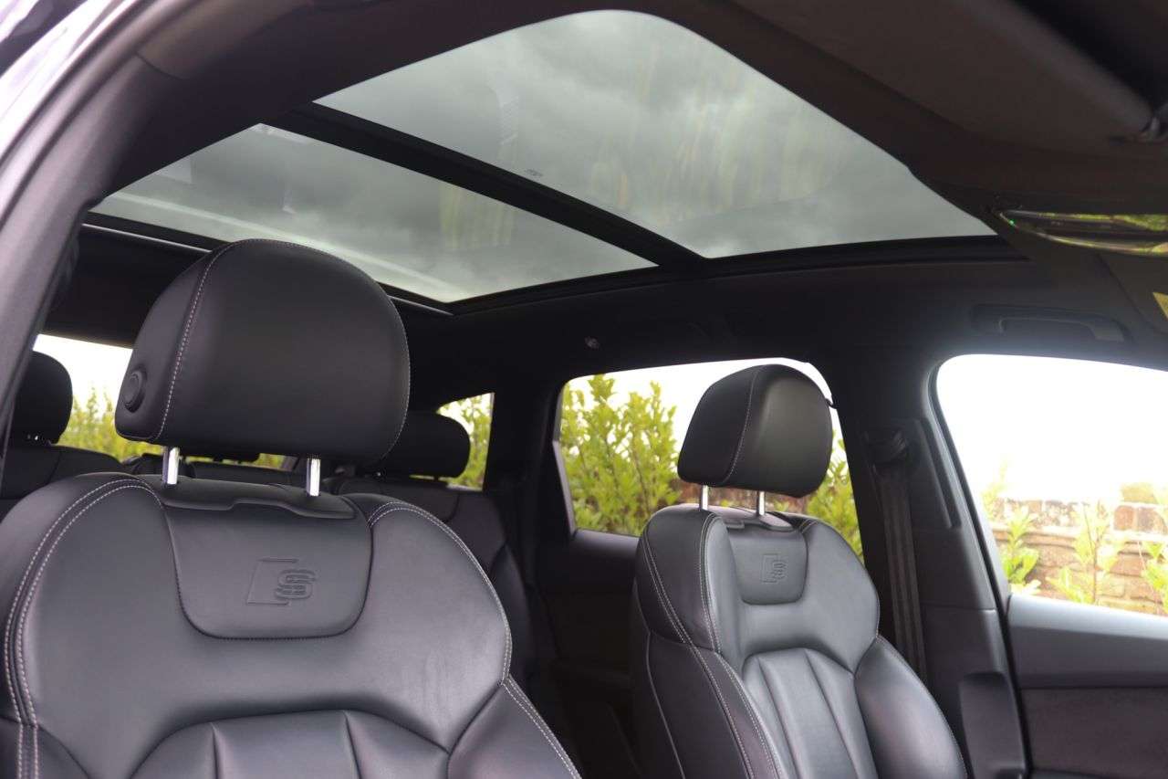 2019 AUDI Q7 2019 AUDI Q7