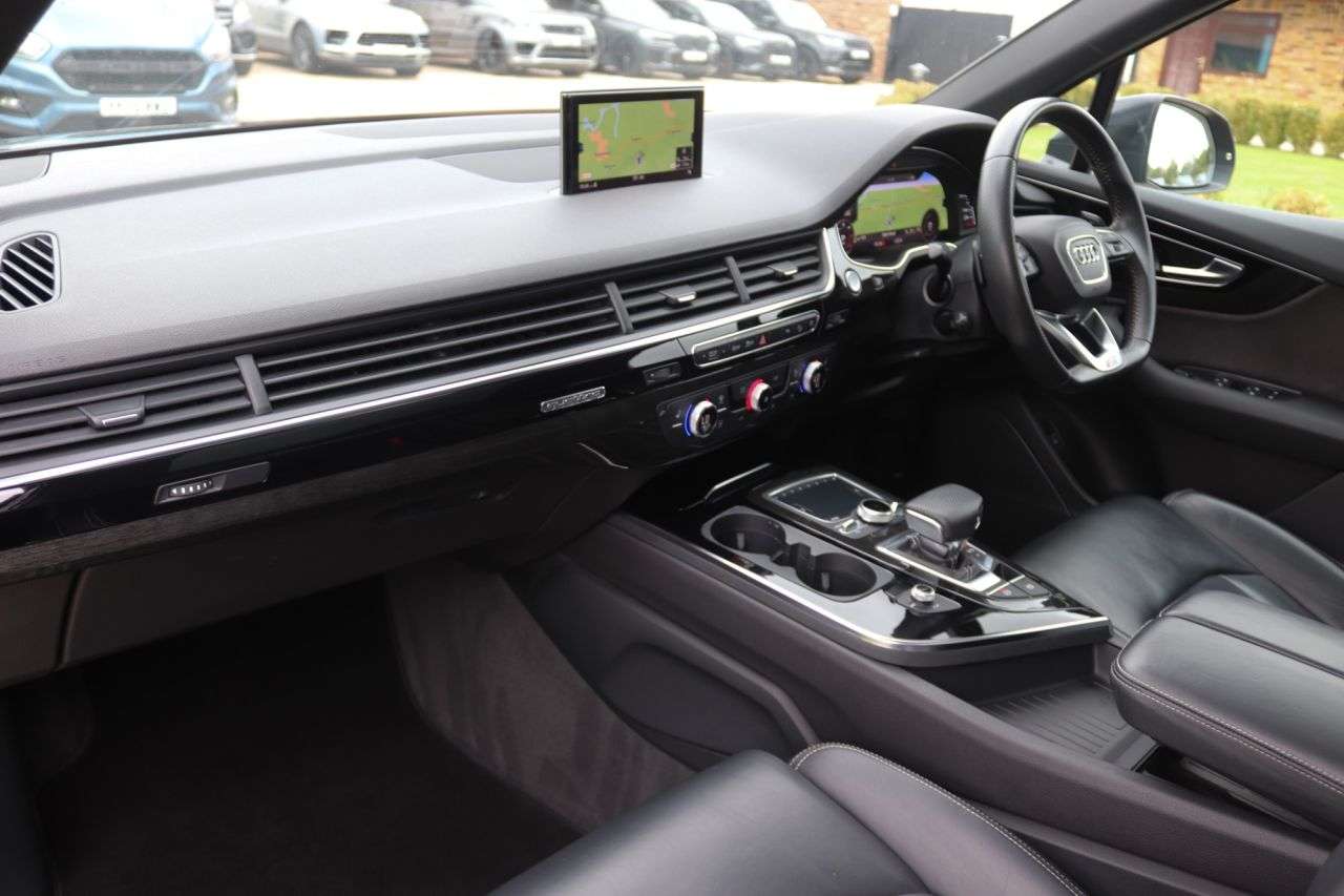 2019 AUDI Q7 2019 AUDI Q7