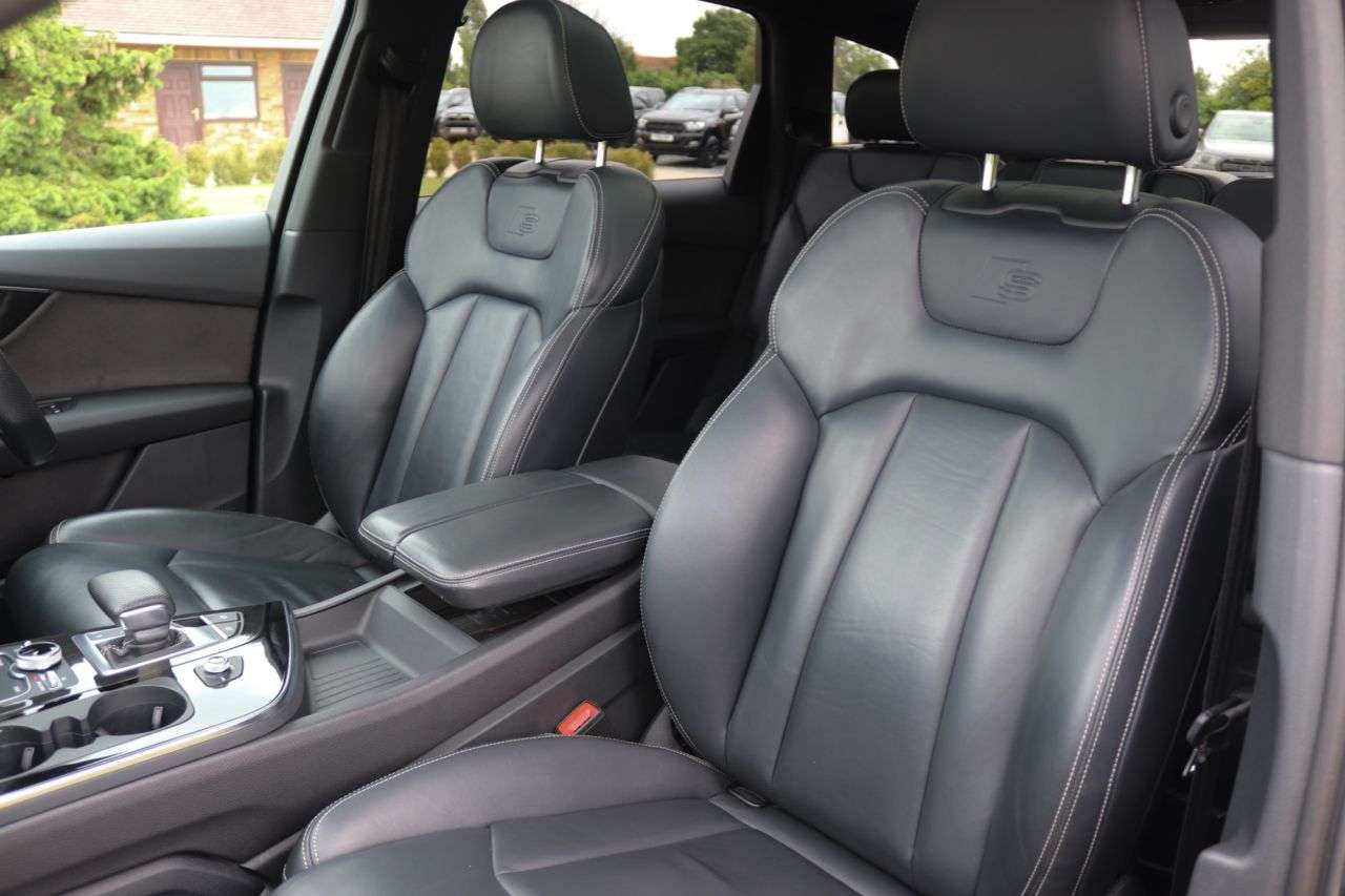 2019 AUDI Q7 2019 AUDI Q7