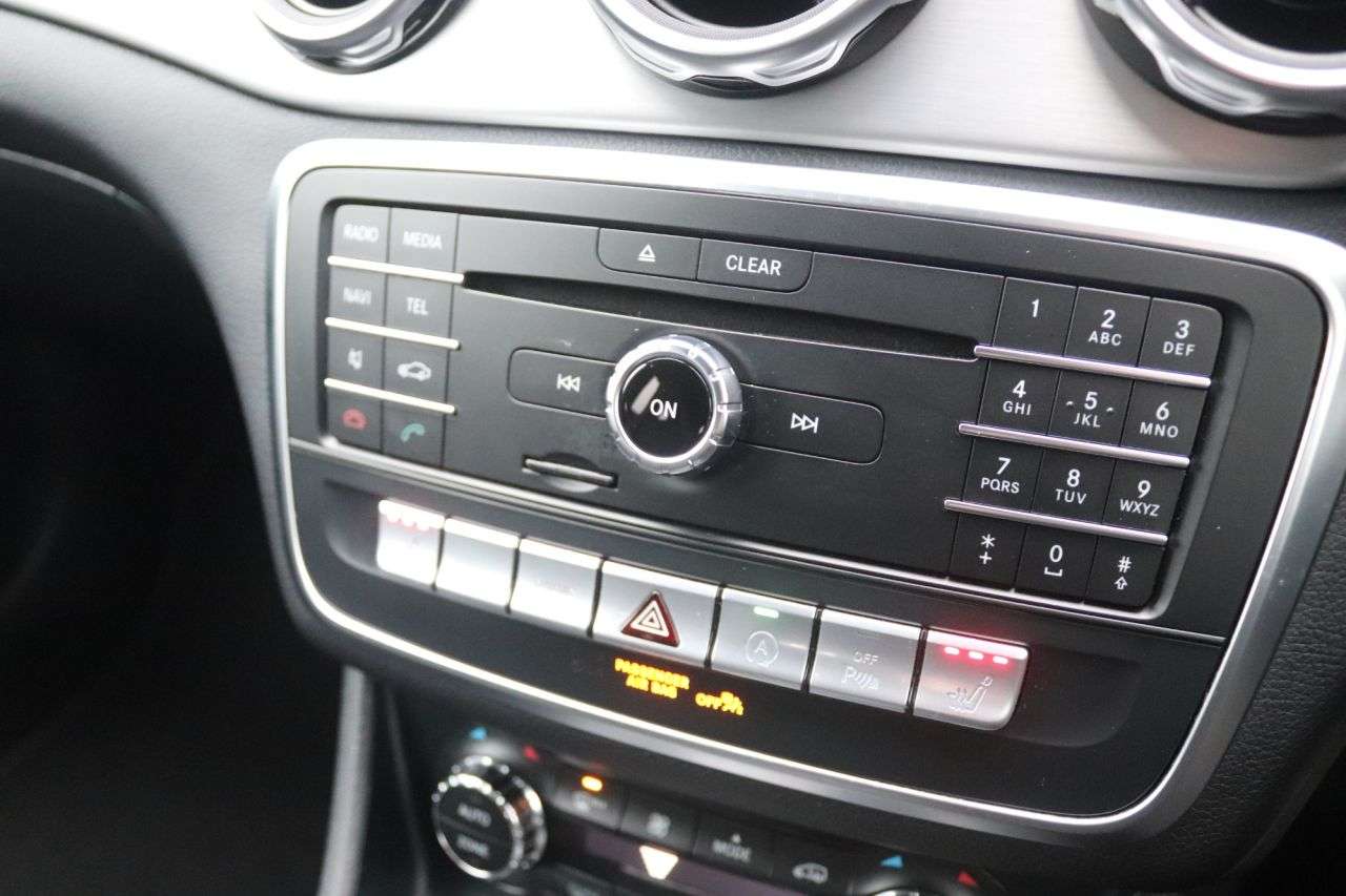 2017 MERCEDES-BENZ 180 2017 MERCEDES-BENZ 180