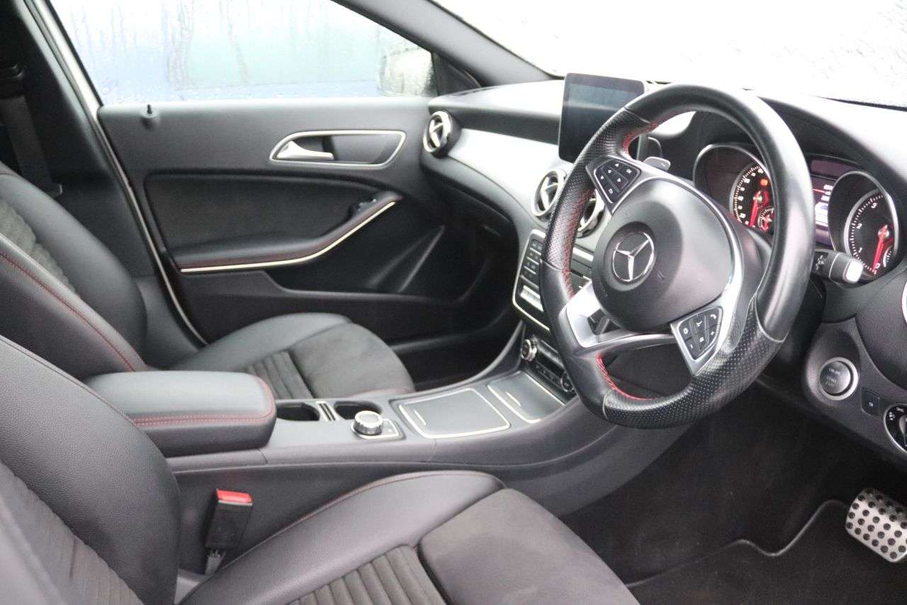 2017 MERCEDES-BENZ 180 2017 MERCEDES-BENZ 180