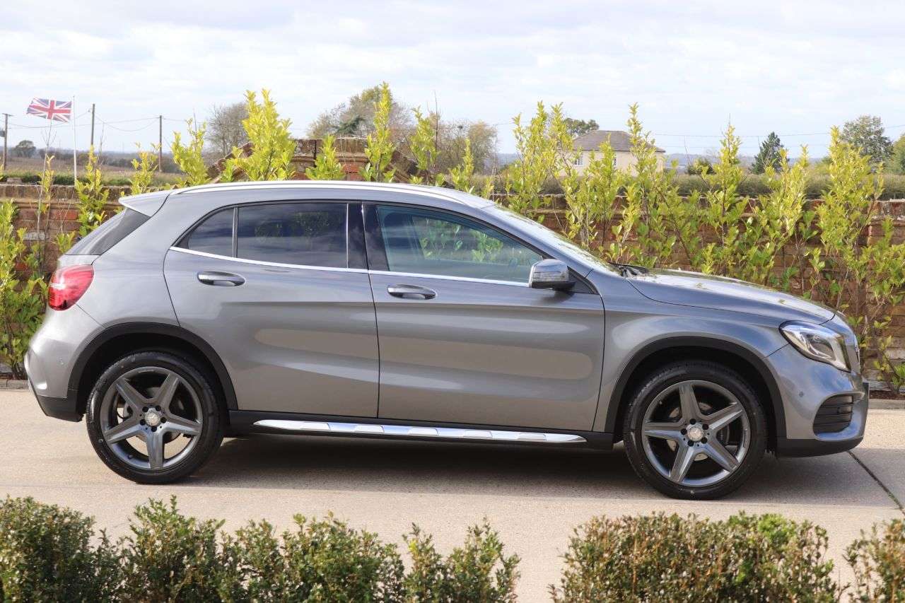 2018 MERCEDES-BENZ 180 2018 MERCEDES-BENZ 180