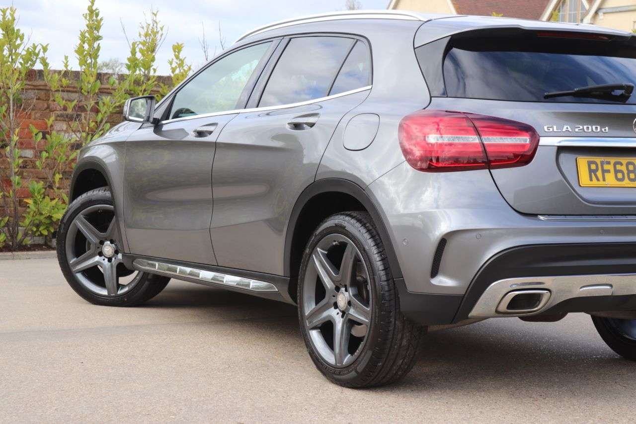 2018 MERCEDES-BENZ 180 2018 MERCEDES-BENZ 180