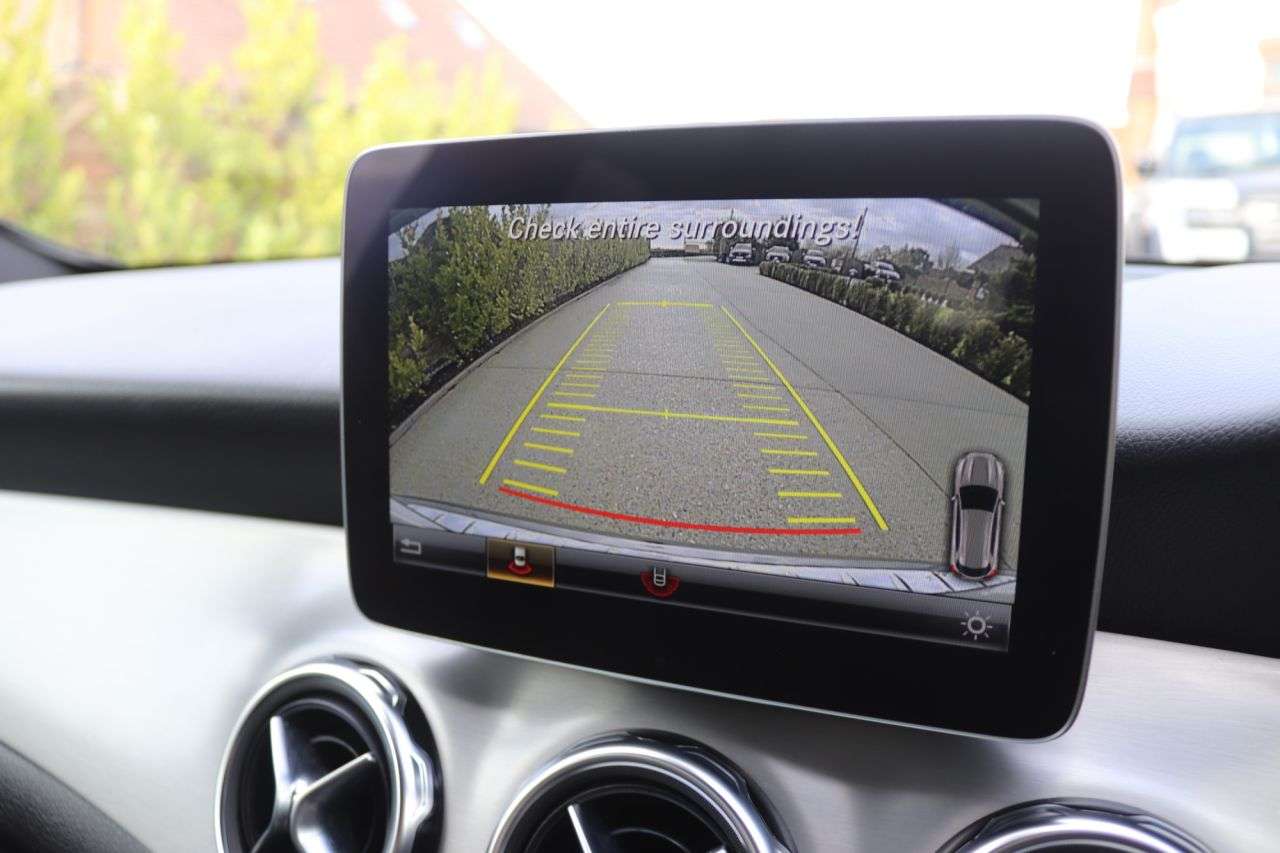 2018 MERCEDES-BENZ 180 2018 MERCEDES-BENZ 180