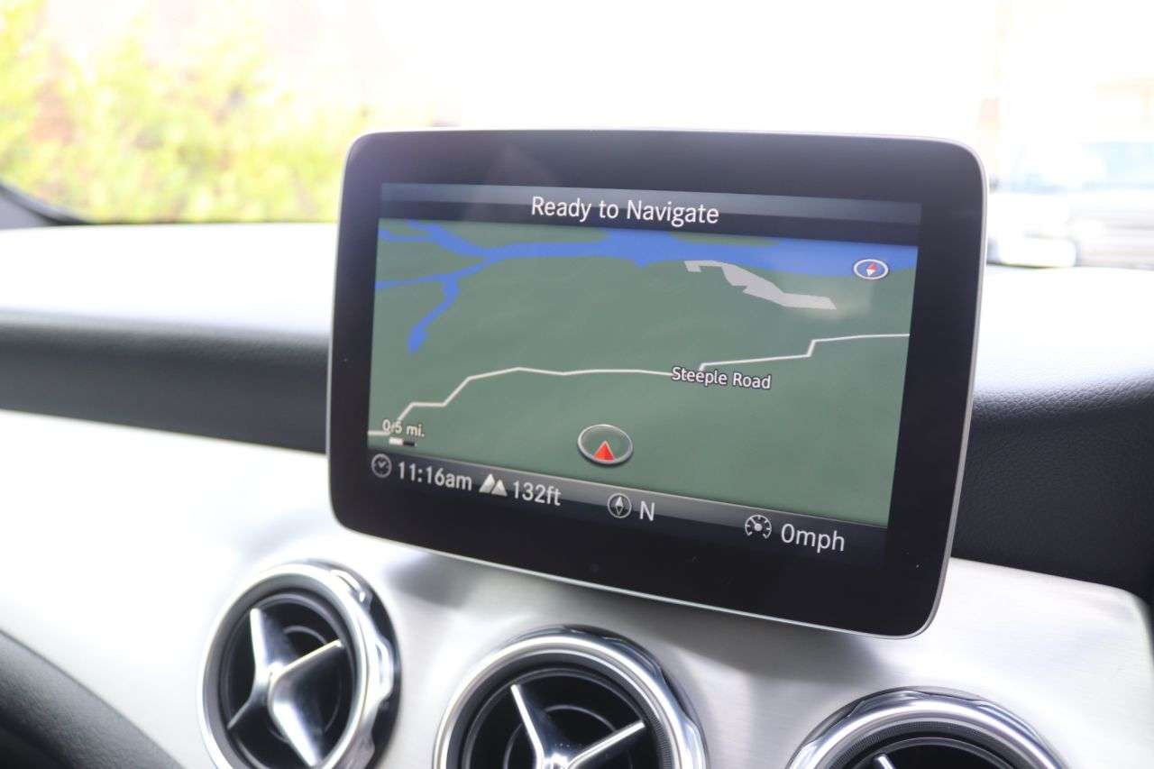 2018 MERCEDES-BENZ 180 2018 MERCEDES-BENZ 180