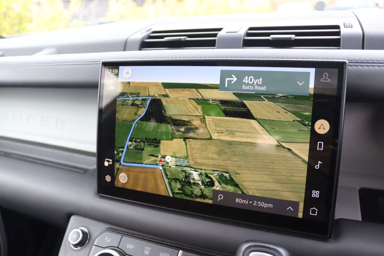 2023 LAND ROVER DEFENDER 2023 LAND ROVER DEFENDER