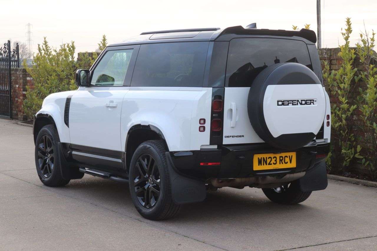 0 LAND ROVER DEFENDER 0 LAND ROVER DEFENDER