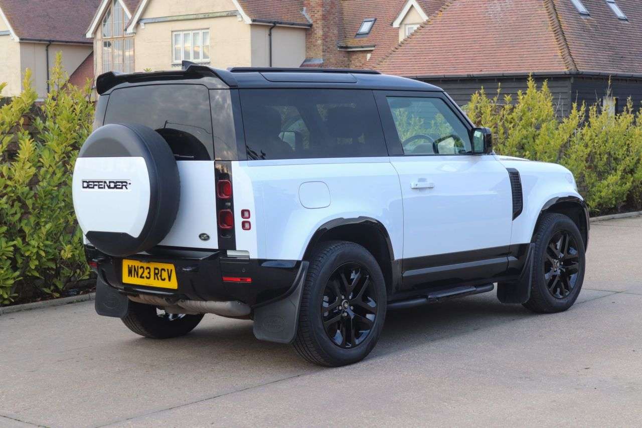 0 LAND ROVER DEFENDER 0 LAND ROVER DEFENDER