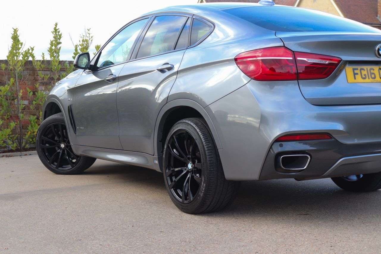 2016 BMW X6 2016 BMW X6