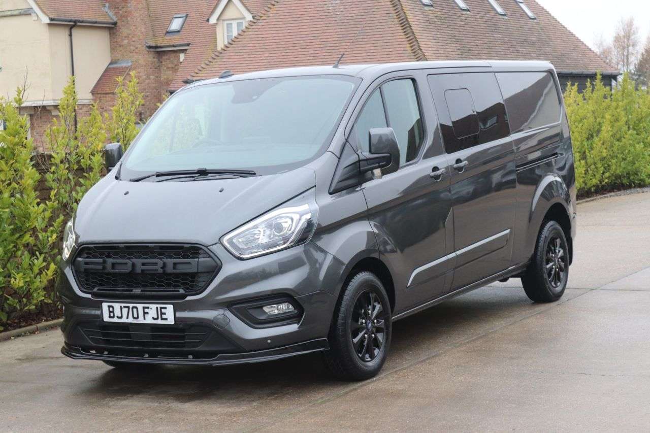 A 2020 FORD TRANSIT CUSTOM 2.0 320 EcoBlue Limited Crew Van Double Cab 5dr Diesel Manual L2 H1 Euro 6 A 2020 FORD TRANSIT CUSTOM 2.0 320 EcoBlue Limited Crew Van Double Cab 5dr Diesel Manual L2 H1 Euro 6